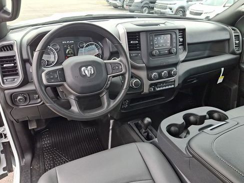 Used 2024 RAM 2500 Tradesman w/ Chrome Appearance Group image 11