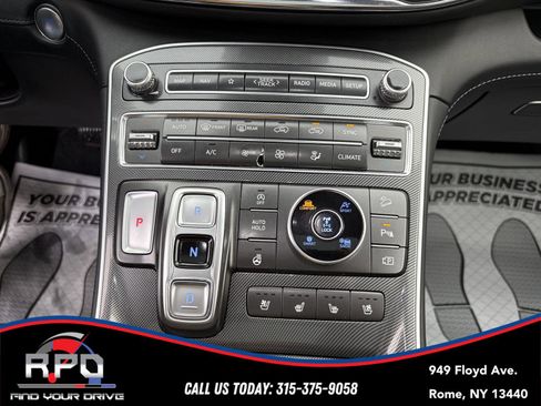 Used 2021 Hyundai Santa Fe Limited image 24