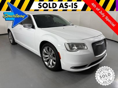 Used 2019 Chrysler 300 Touring w/ Chrome Appearance Package