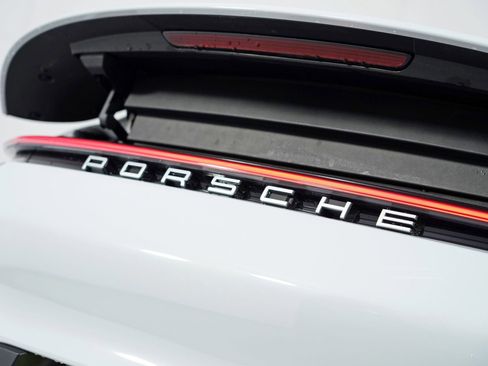 Used 2022 Porsche 911 Carrera image 53