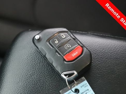 Used 2022 Jeep Wrangler Unlimited Sport AWD/4WD image 3