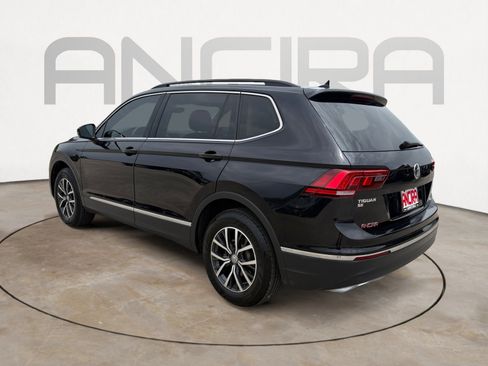 Used 2020 Volkswagen Tiguan SE w/ Panoramic Sunroof Package FWD image 8