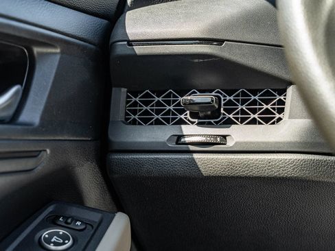 Used 2025 Honda Accord LX image 26