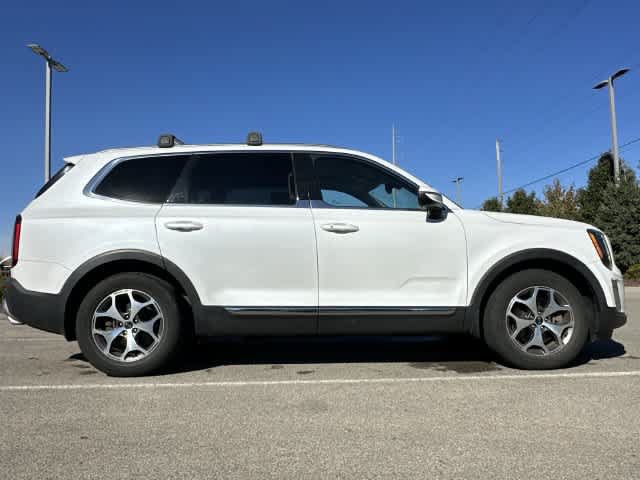 Used 2020 Kia Telluride EX w/ Towing Package AWD/4WD image 3