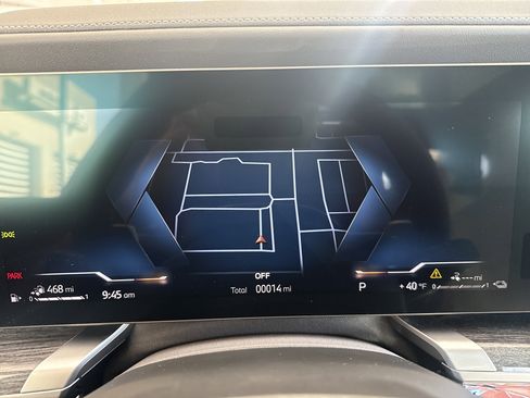 New 2026 BMW 750e xDrive w/ Luxury Rear Seating Package image 16