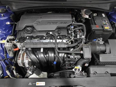 Used 2023 Hyundai Elantra Limited FWD image 20