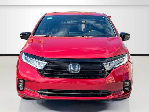 Used 2024 Honda Odyssey Sport image 2