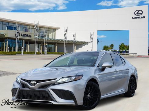 Used 2023 Toyota Camry XSE image 1