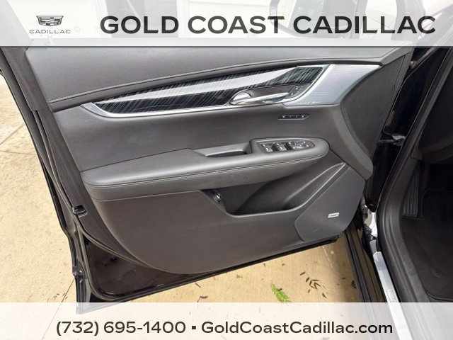 Used 2024 Cadillac XT6 Premium Luxury AWD/4WD image 19