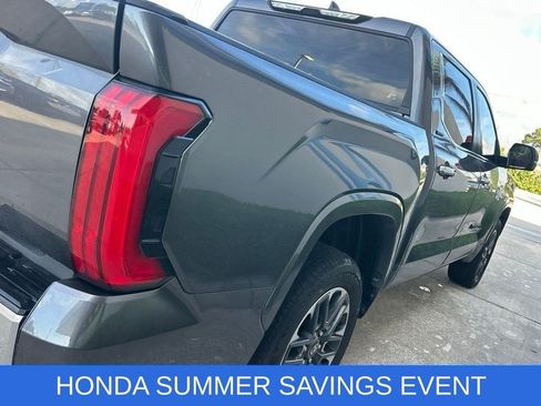Used 2025 Toyota Tundra Limited AWD/4WD image 9