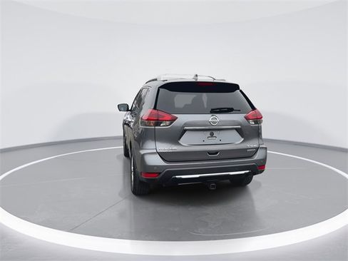 Used 2019 Nissan Rogue SV w/ Premium Package image 7