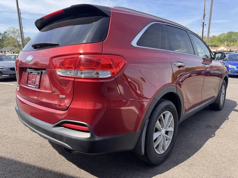 Used 2016 Kia Sorento FWD image 8