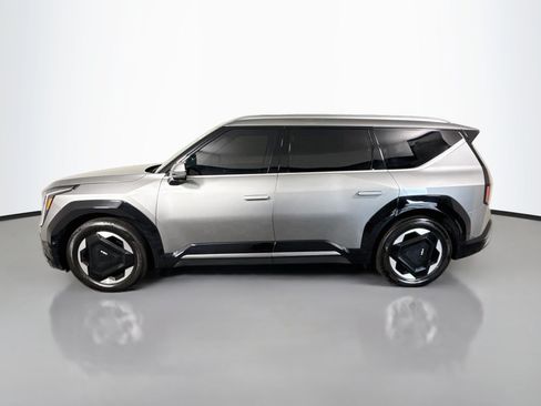 Used 2024 Kia EV9 Land AWD/4WD image 6