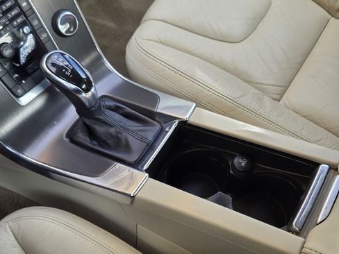 Used 2014 Volvo S60 T5 image 25