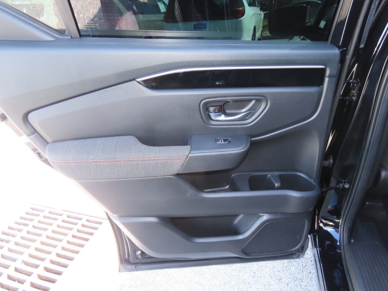 Used 2023 Honda Pilot Sport image 19