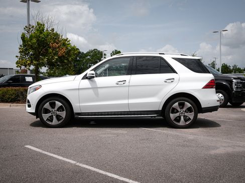 Used 2017 Mercedes-Benz GLE 350 4MATIC image 7