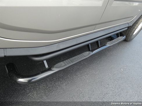 Used 2003 HUMMER H2 w/ Preferred Equipment Group image 18