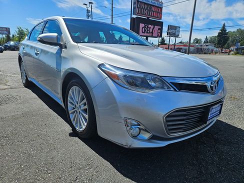 Used 2013 Toyota Avalon Limited image 6