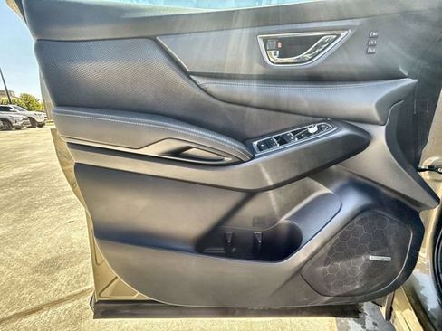 Used 2026 Subaru Ascent Limited AWD/4WD image 13