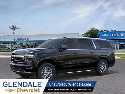 New 2026 Chevrolet Suburban LT image 2