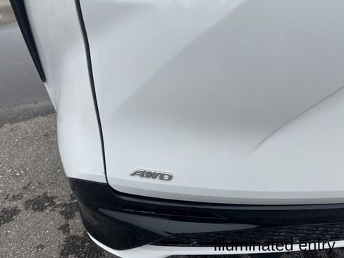 Used 2021 Toyota Sienna XSE AWD/4WD image 13
