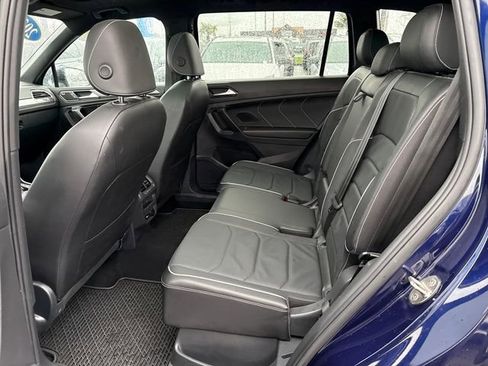 Used 2022 Volkswagen Tiguan SEL R-Line image 14