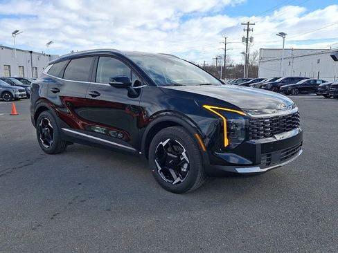 New 2026 Kia Sportage EX AWD/4WD image 2