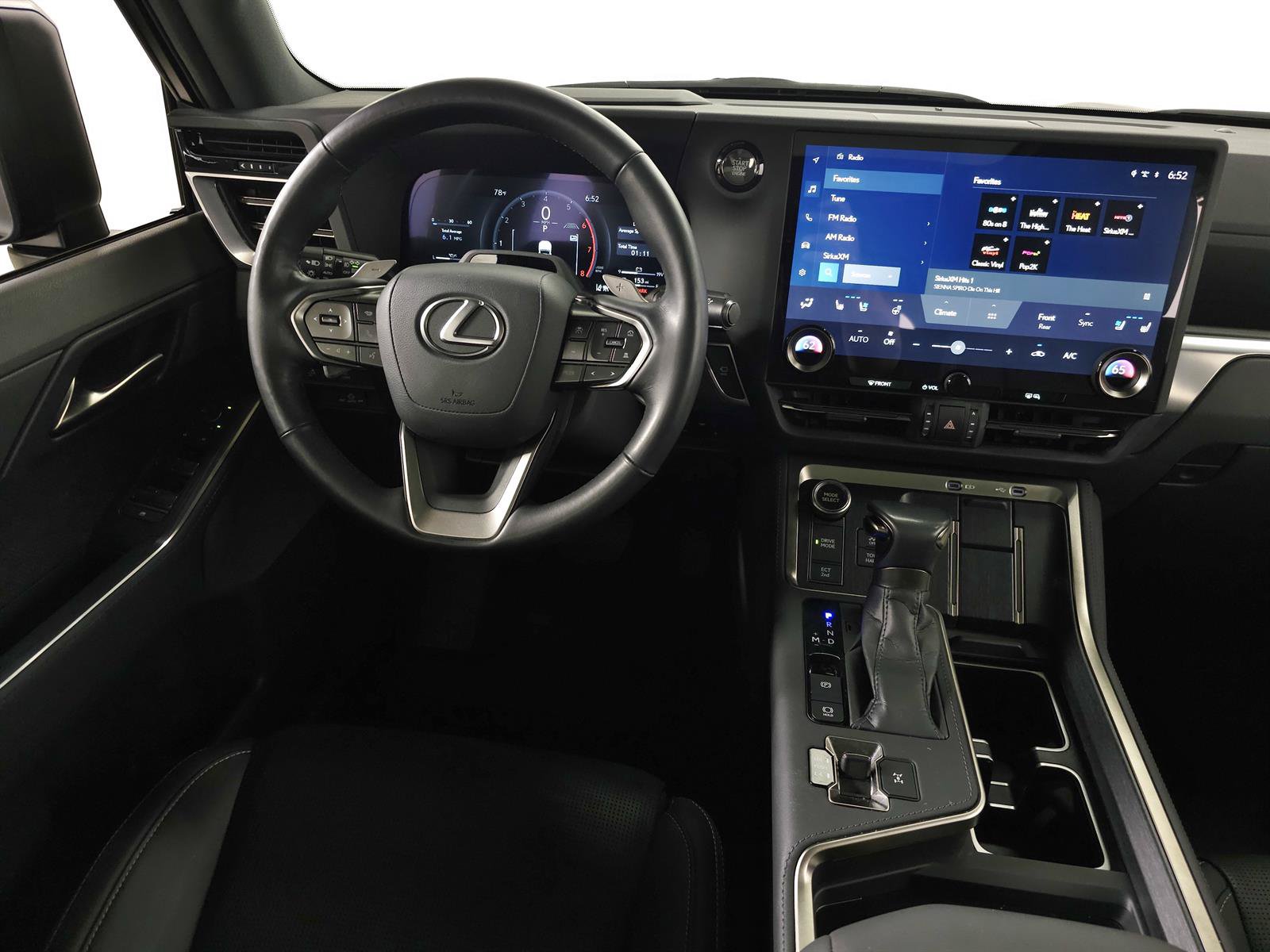 Used 2024 Lexus GX 550 w/ Cold Area Package AWD/4WD image 19