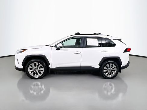 Used 2025 Toyota RAV4 XLE Premium w/ Weather Package FWD image 9