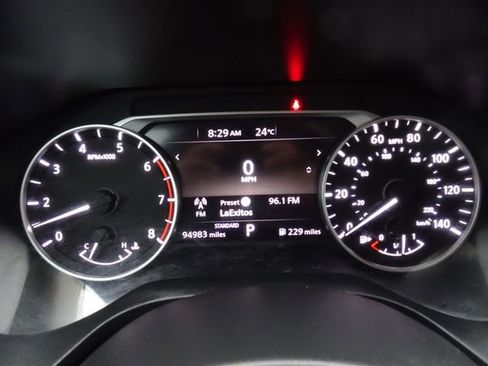 Used 2021 Nissan Rogue SV w/ Premium Package FWD image 12