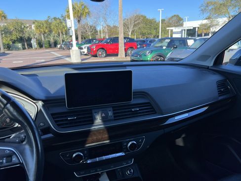 Used 2019 Audi Q5 2.0T Premium Plus w/ Premium Plus Package image 30