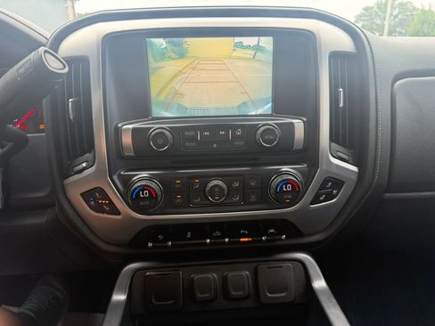 Used 2018 GMC Sierra 1500 SLT AWD/4WD image 10