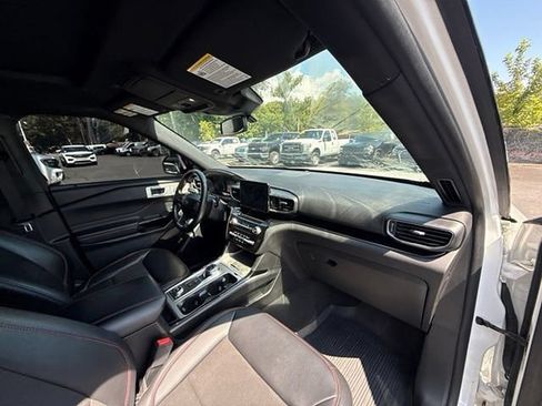 Certified 2023 Ford Explorer ST-Line w/ Class IV Trailer Tow Package AWD/4WD image 11