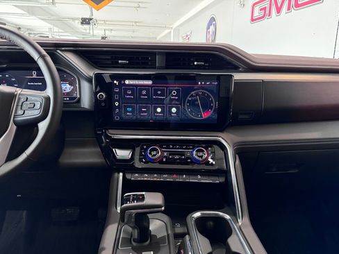 Certified 2025 GMC Sierra 1500 Denali w/ Denali Reserve Package AWD/4WD image 19