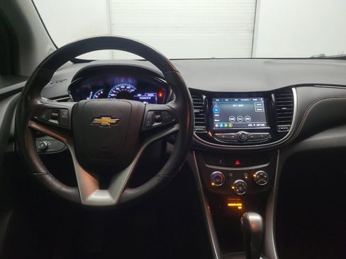 Used 2019 Chevrolet Trax LT w/ LT Convenience Package image 22