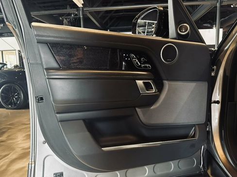 Used 2020 Land Rover Range Rover Autobiography AWD/4WD image 10