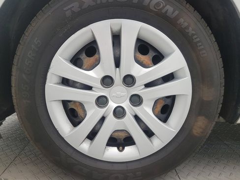 Used 2020 Chevrolet Sonic LT FWD image 31