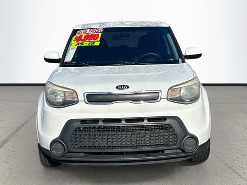Used 2016 Kia Soul FWD image 2