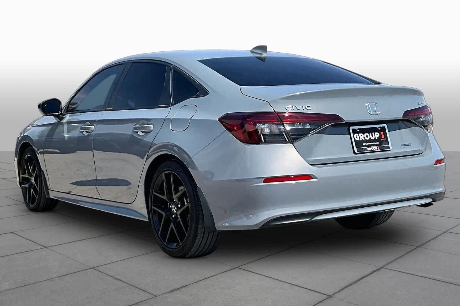 Used 2025 Honda Civic Sport image 12