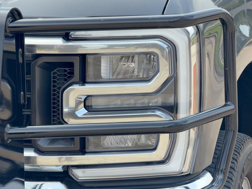 Certified 2025 Ford F350 Lariat w/ Lariat Ultimate Package AWD/4WD image 12