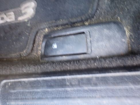 Used 2010 MAZDA MAZDA3 s Sport image 40