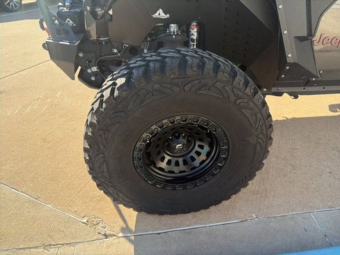 Used 2021 Jeep Gladiator Mojave image 30