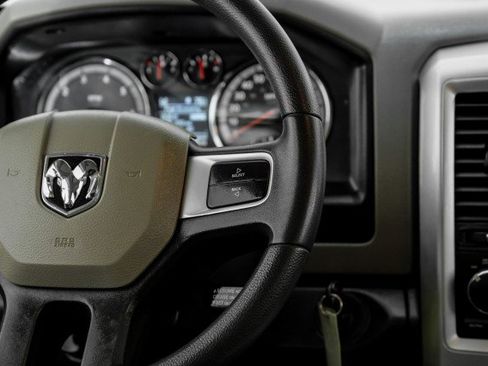 Used 2011 RAM 1500 Classic SLT w/ Remote Start & Security Group image 16