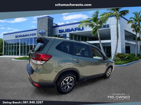 Used 2020 Subaru Forester Premium AWD/4WD image 7