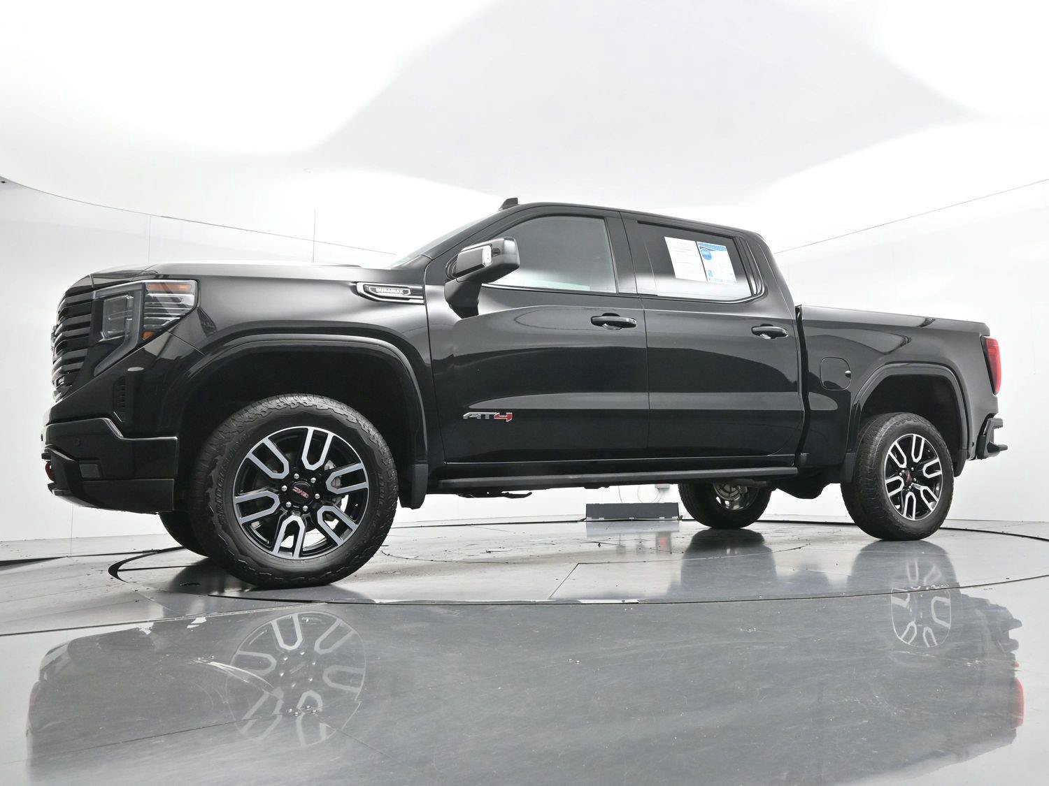 Used 2026 GMC Sierra 1500 AT4 w/ AT4 Premium Package AWD/4WD image 49