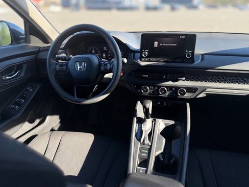 Used 2023 Honda Accord EX image 11