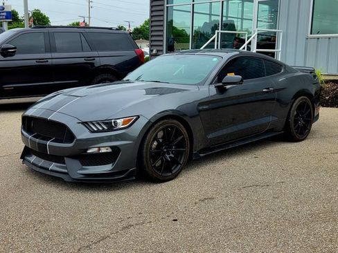 Used 2017 Ford Mustang Shelby GT350 w/ Convenience Package RWD image 3