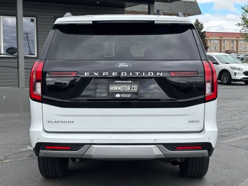 Used 2025 Ford Expedition Max Platinum AWD/4WD image 9