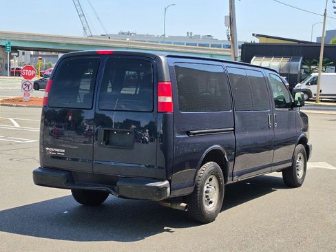 Used 2013 Chevrolet Express 2500 LS w/ Power Package RWD image 7