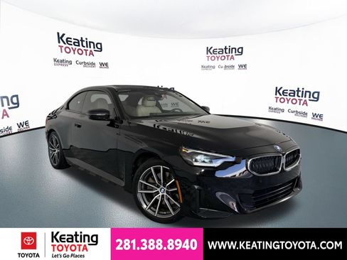 Used 2024 BMW 230i Coupe w/ Convenience Package RWD image 2